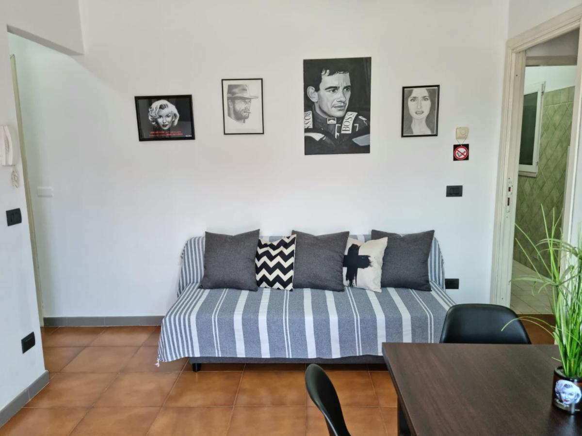 Home Of Fame - Home Gallery With Fully Equipped Kitchen, Separate Entrance, Free Parking Olbia Ngoại thất bức ảnh