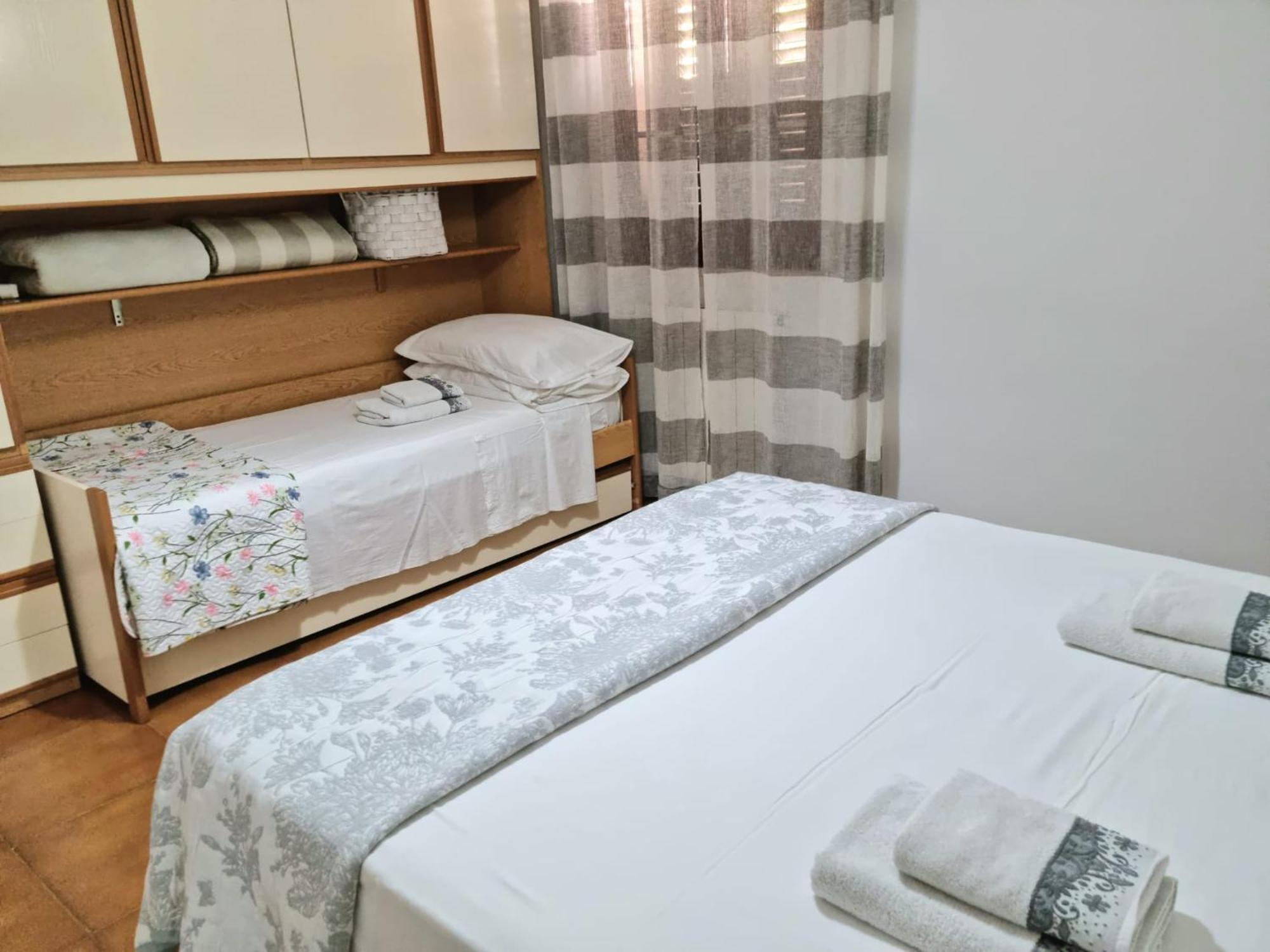Home Of Fame - Home Gallery With Fully Equipped Kitchen, Separate Entrance, Free Parking Olbia Ngoại thất bức ảnh