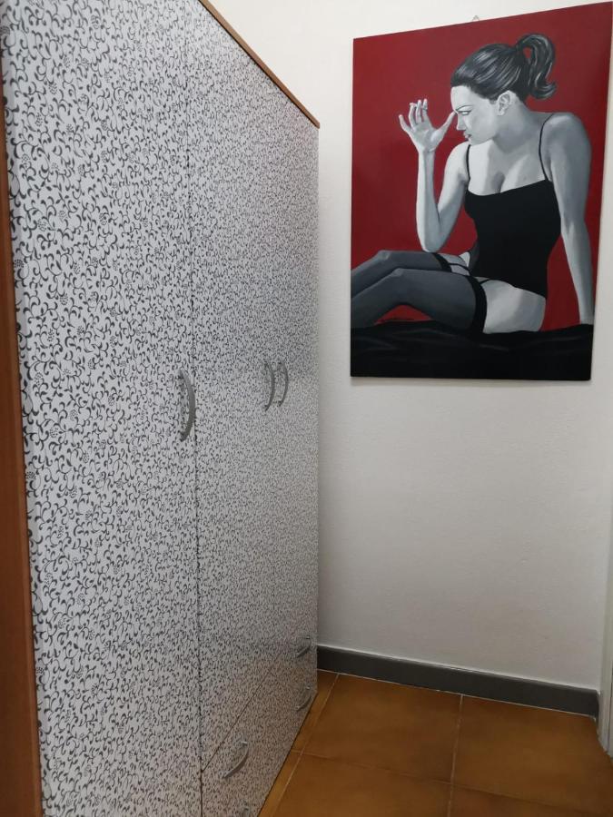 Home Of Fame - Home Gallery With Fully Equipped Kitchen, Separate Entrance, Free Parking Olbia Ngoại thất bức ảnh
